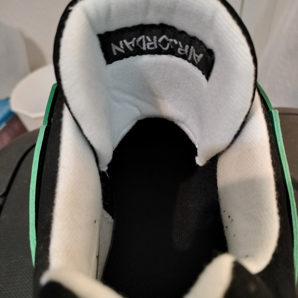 Jordan Retro 4 Superman Special Edition🦸 - Picture 4 of 15